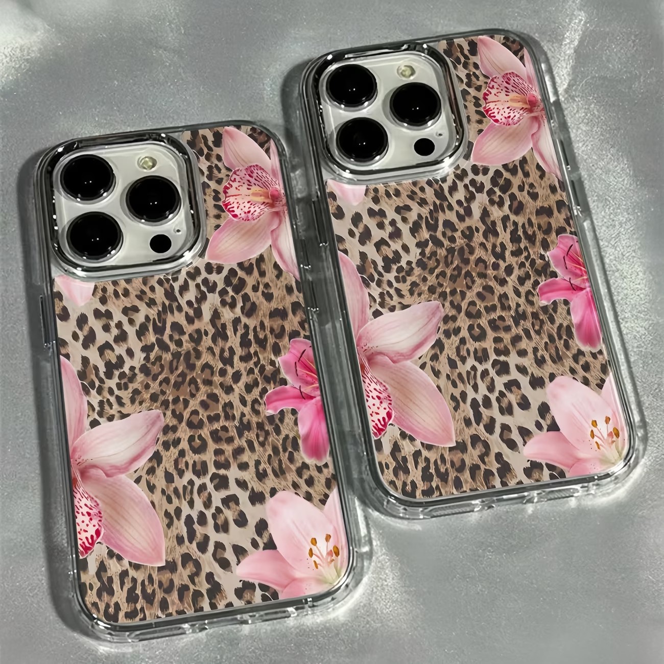 Plants X - Funda Transparente con Estampado de Leopardo